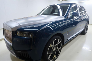 Cullinan Black Badge | Fugo Cars
