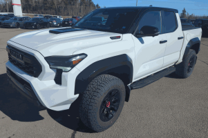 Tacoma Hybrid TRD PRO | Fugo Cars