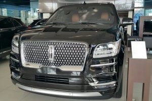 2018 Lincoln NAVIGATOR L RESERVE