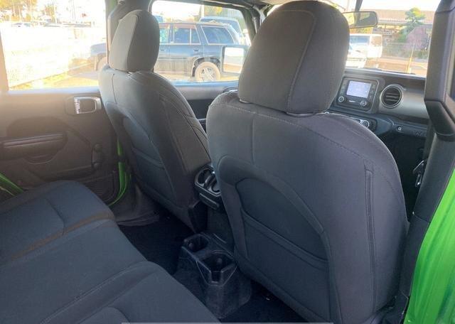 2019 Jeep Wrangler, 14,000 km (8)