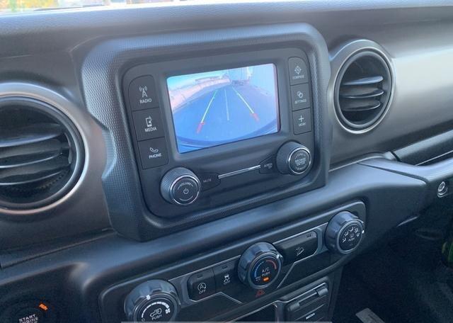 2019 Jeep Wrangler, 14,000 km (18)