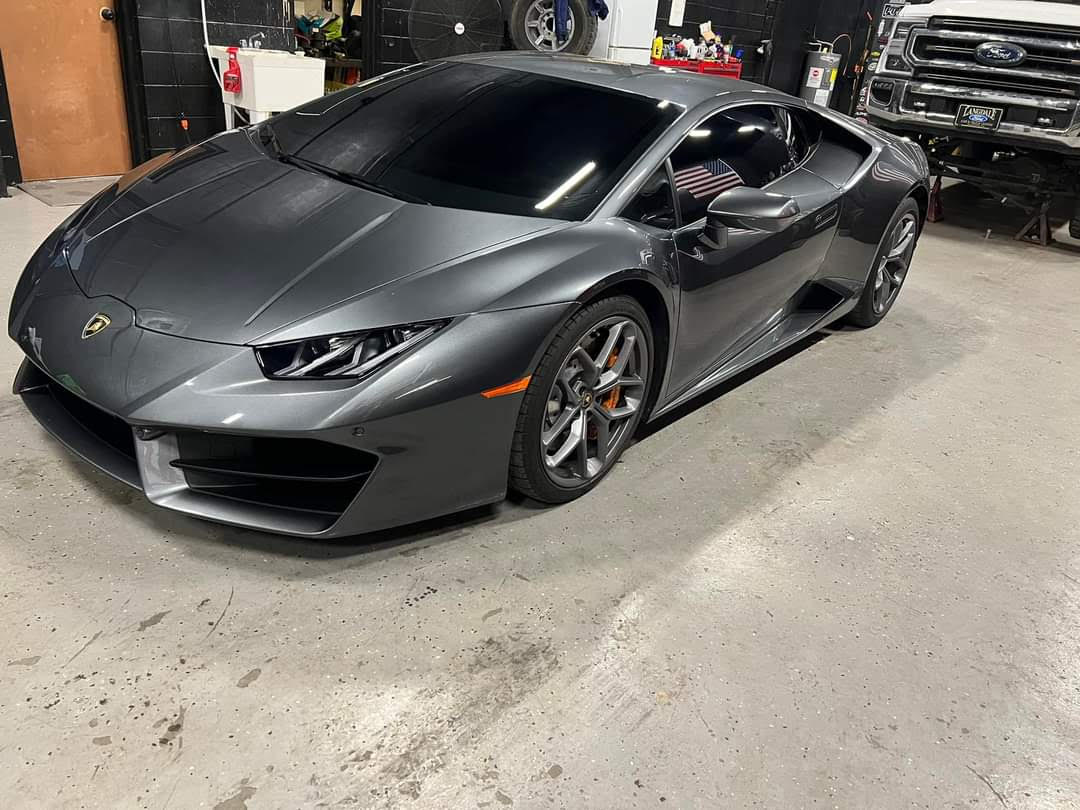 Lamborghini Aventador Roadster (8)