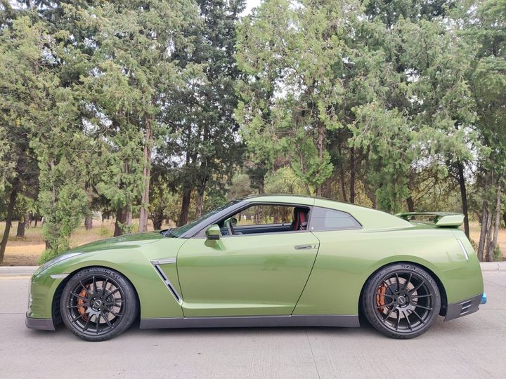 Nissan R35 GTR (9)