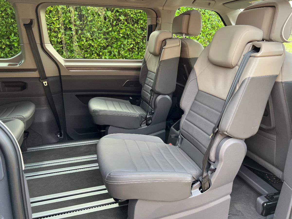 VW Multivan 1.4 TSI 13kWh Style MPV 5dr (8)