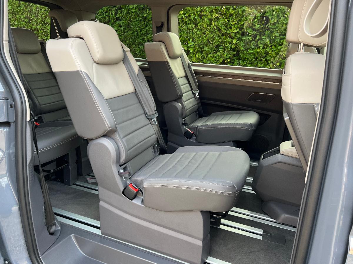 VW Multivan 1.4 TSI 13kWh Style MPV 5dr (9)