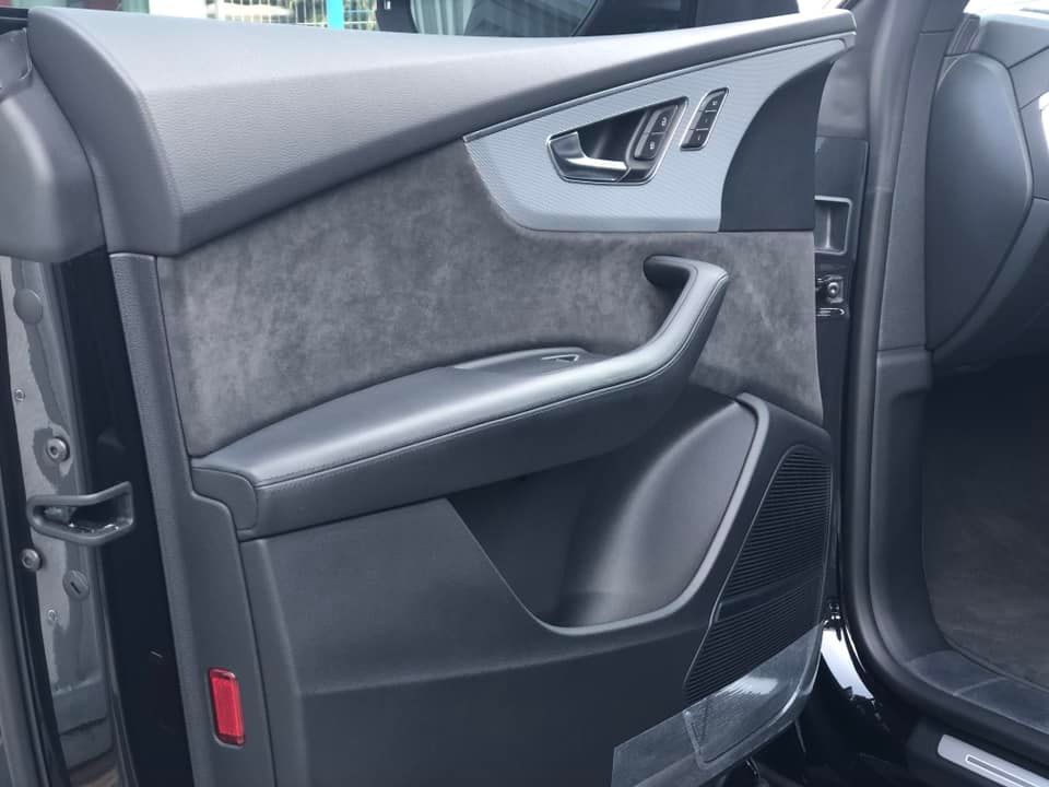 Audi RS Q8 4.0L TFSI QUATTRO (10)