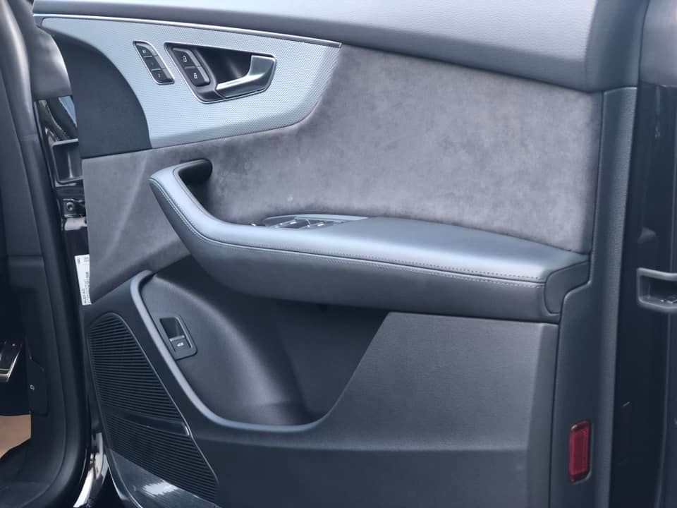 Audi RS Q8 4.0L TFSI QUATTRO (11)