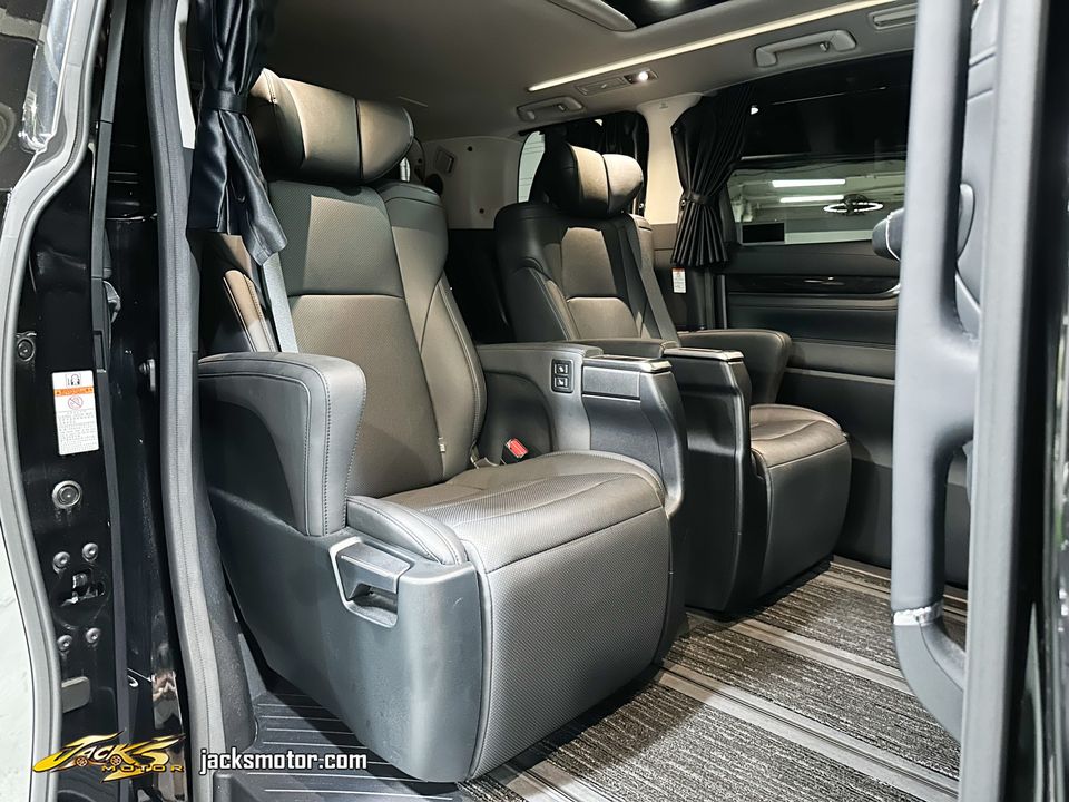 Toyota Alphard 3.5 SC JBL (10)