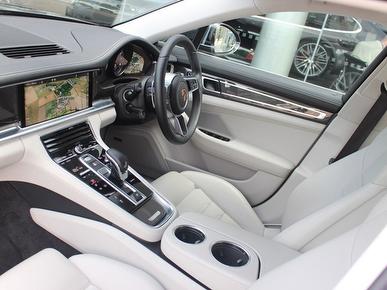 Porsche Panamera 4S PDK 2016 (7)