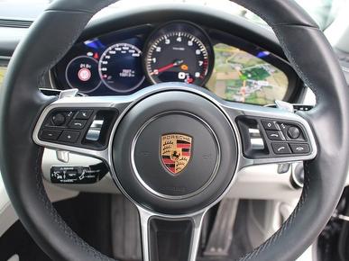 Porsche Panamera 4S PDK 2016 (8)