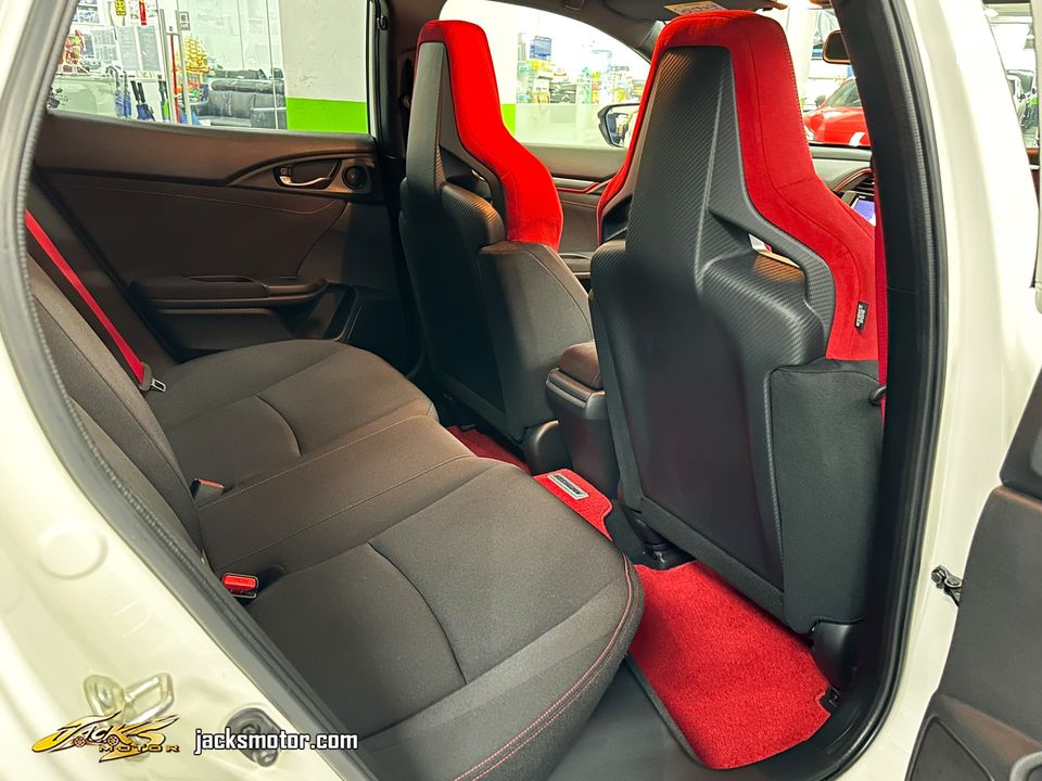 Honda Civic Type R FK8 (10)