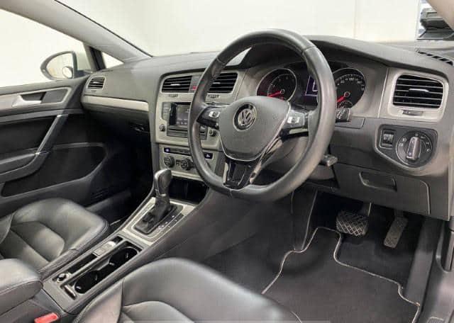 2015 Volkswagen Golf 1.4 TSI (13)