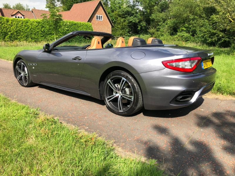 Maserati GranCabrio V8 Sport Auto (8)