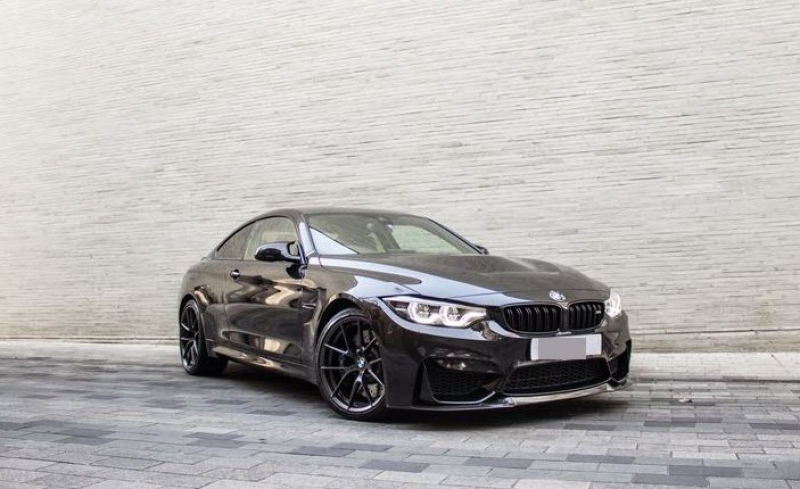 BMW M4 CS