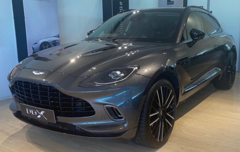 Aston Martin DBX