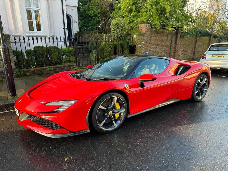 Ferrari SF90 Stradale