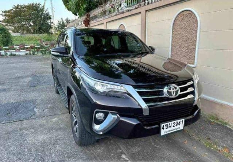 Toyota Fortuner 2.4