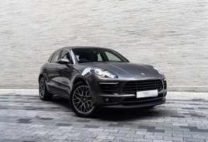 2015 Porsche MACAN S